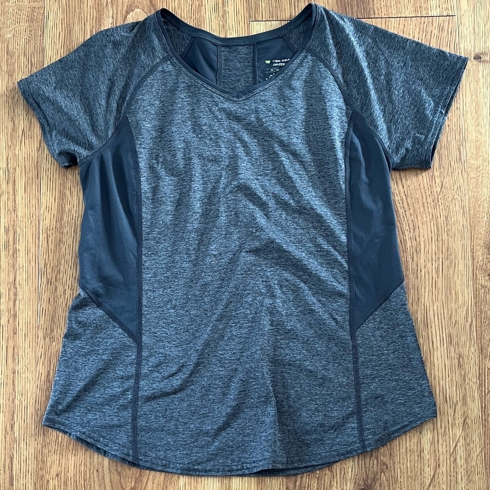 Tek Gear Charcoal Short Sleeve Tee